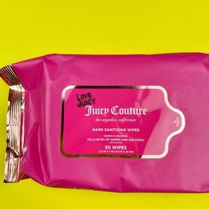 Juicy couture 2 pack antibacterial wipes pink